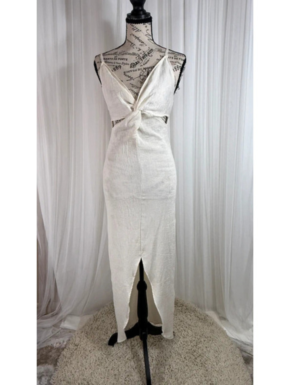 Lost in Lunar White Twist Front Maxi Dress Small 685